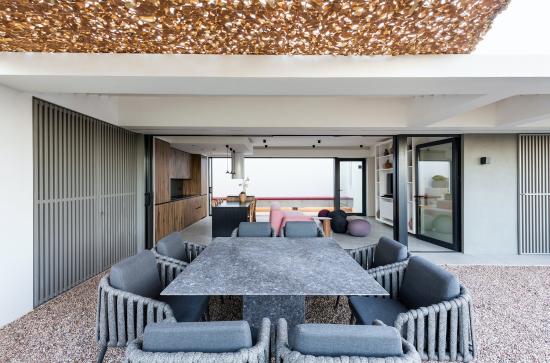 Secret GardenHouse